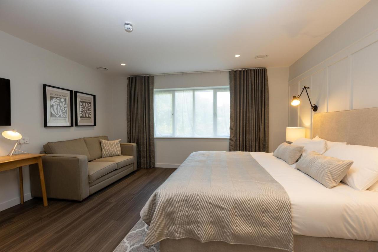 The Kingswood Hotel เซนต์ออสเทลล์ ภายนอก รูปภาพ