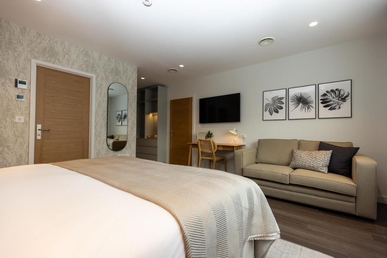 The Kingswood Hotel เซนต์ออสเทลล์ ภายนอก รูปภาพ