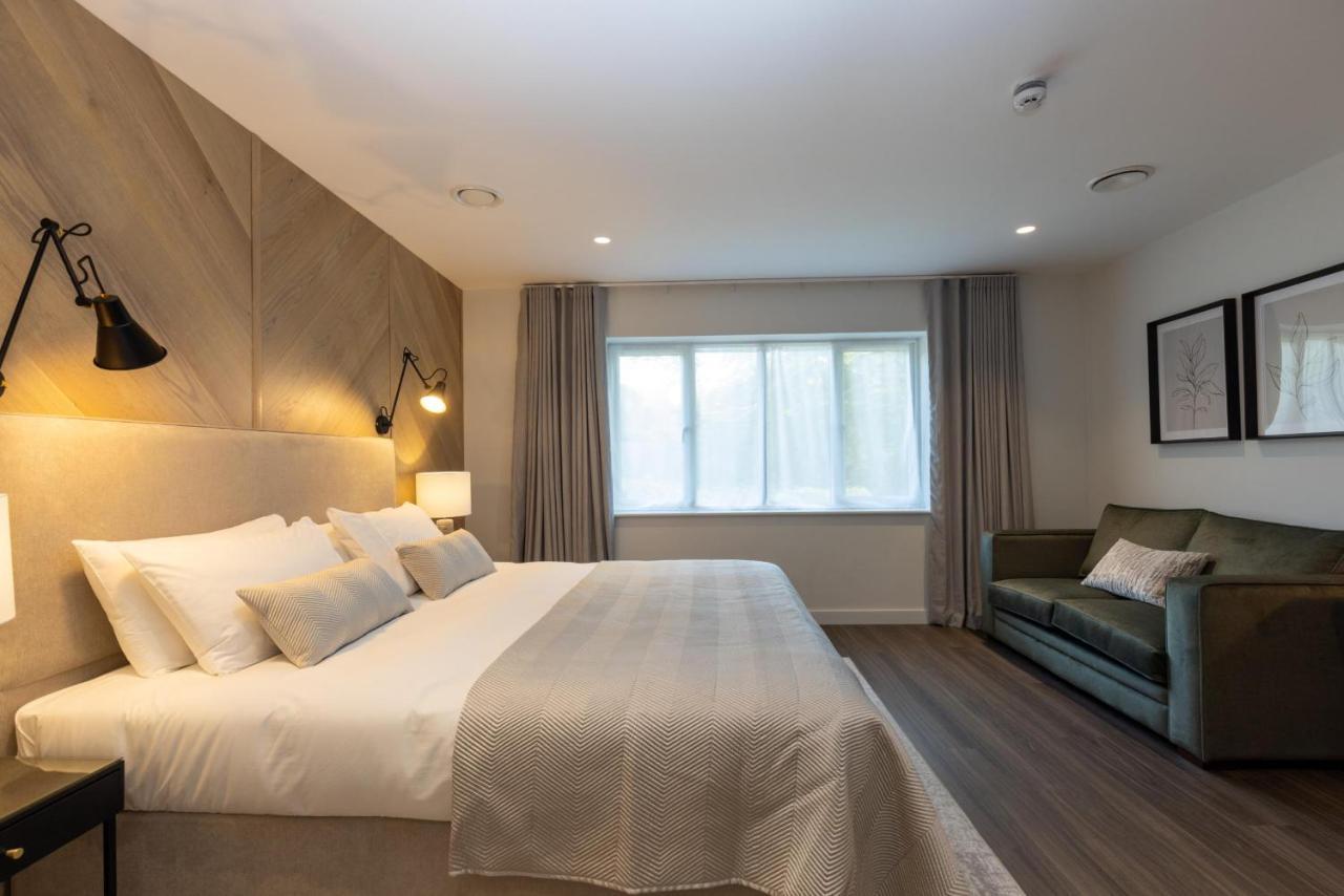 The Kingswood Hotel เซนต์ออสเทลล์ ภายนอก รูปภาพ